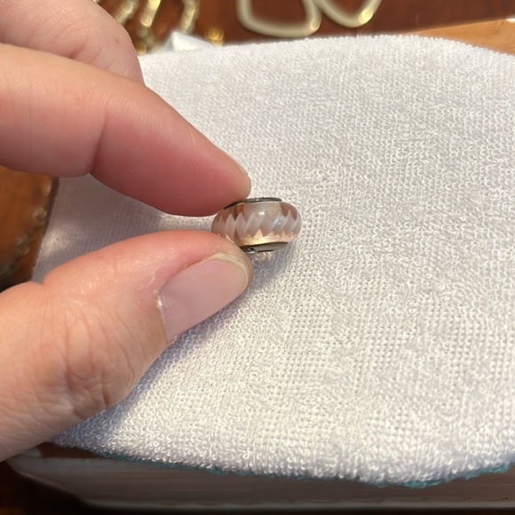Pandora Pink Zip Zag Murano Glass Sterling Silver 925 ALE Charm Retired - Picture 4 of 4